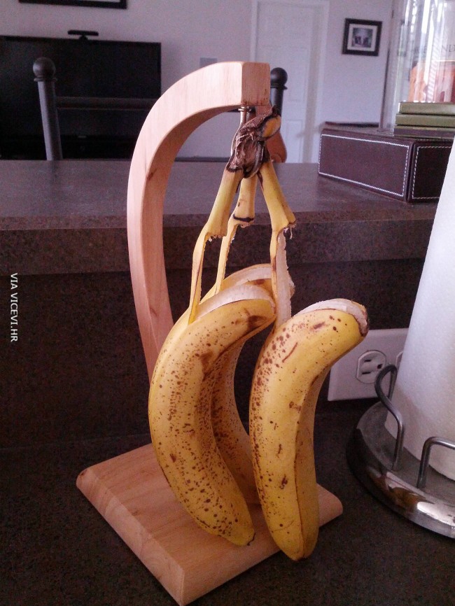 Mislim da su ove banane sinoć počinile samoubojstvo