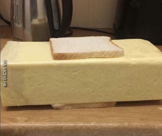 Nikad previše sira u sendviču!