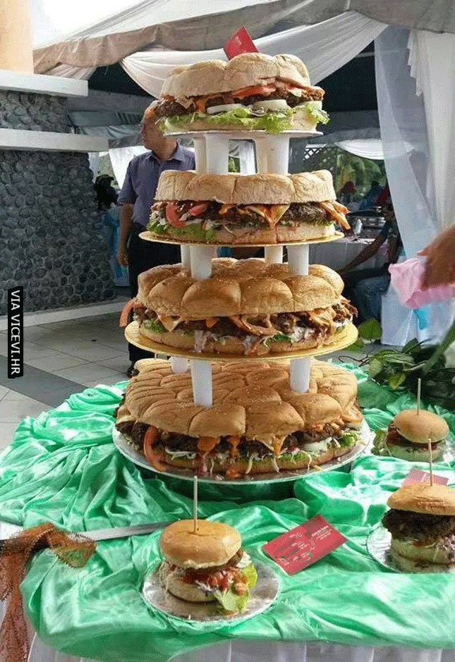 Što mislite o ovoj svadbenoj torti?