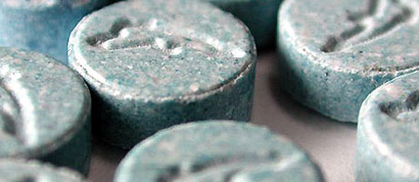 Britanski umirovljenik uhićen sa 490.000 tableta ecstasyja
